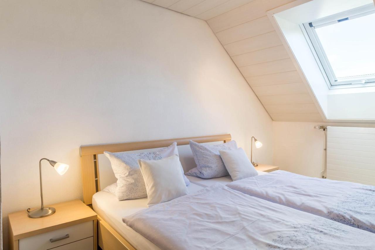 Ferienwohnung Zum Seeblick Онинген Екстериор снимка